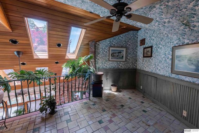 13644 Seward Circle, Omaha, NE 68154