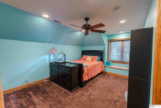 13644 Seward Circle, Omaha, NE 68154