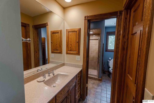 13644 Seward Circle, Omaha, NE 68154