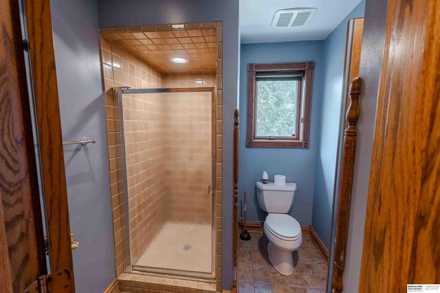 13644 Seward Circle, Omaha, NE 68154