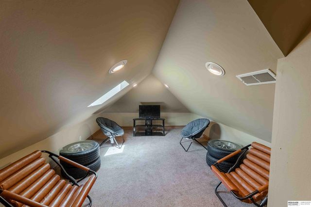 13644 Seward Circle, Omaha, NE 68154