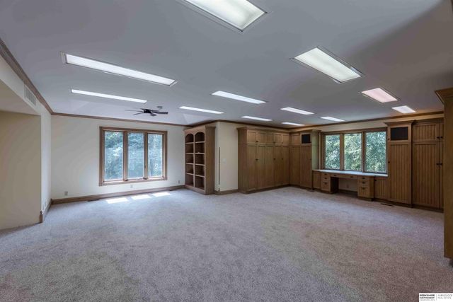 13644 Seward Circle, Omaha, NE 68154