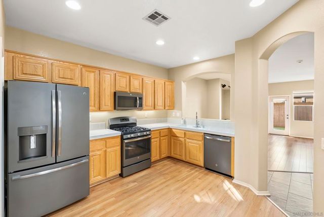 638 Sumner Way 4, Oceanside, CA 92058