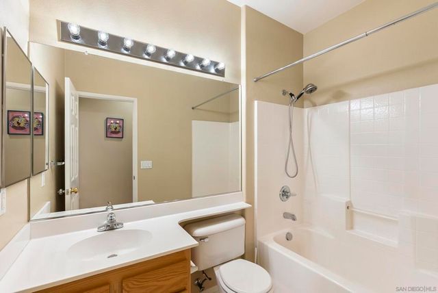 638 Sumner Way 4, Oceanside, CA 92058