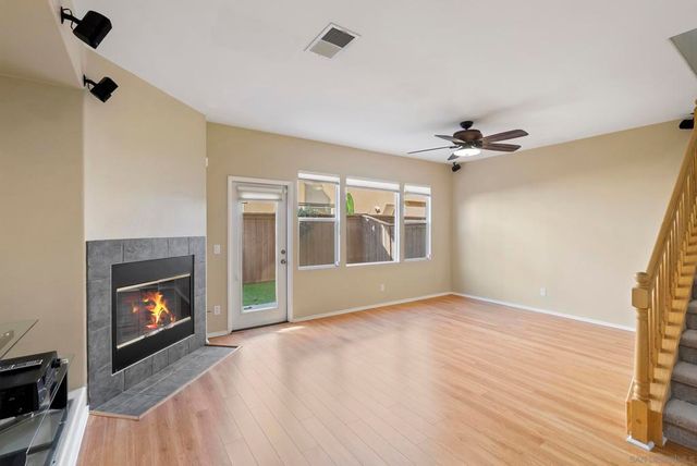 638 Sumner Way 4, Oceanside, CA 92058