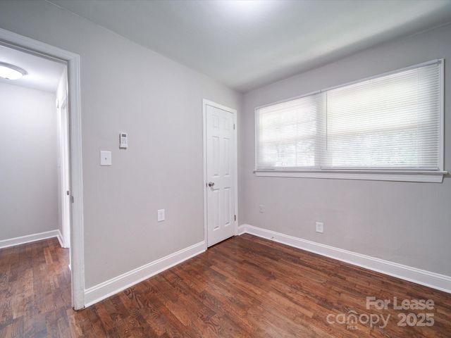 321 S Gardner Avenue 6, Charlotte, NC 28208