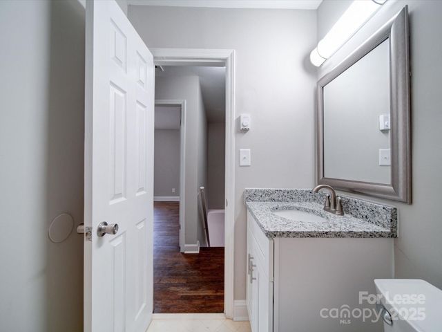 321 S Gardner Avenue 6, Charlotte, NC 28208