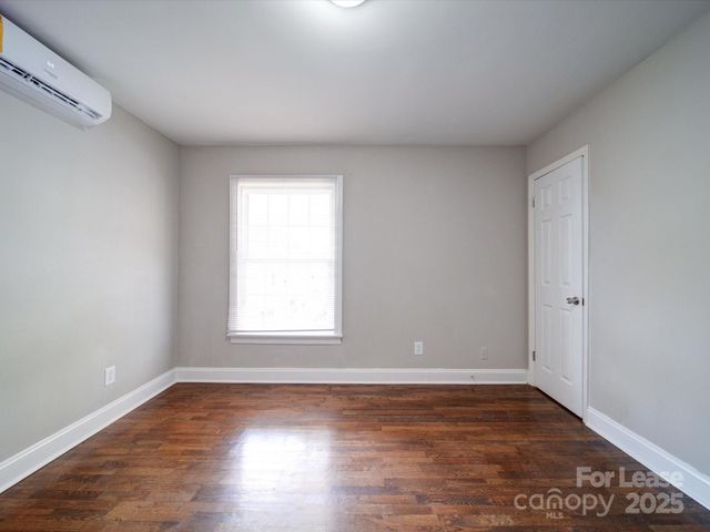 321 S Gardner Avenue 6, Charlotte, NC 28208