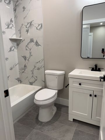 243 Echo Lake Road B11, Watertown, CT 06795