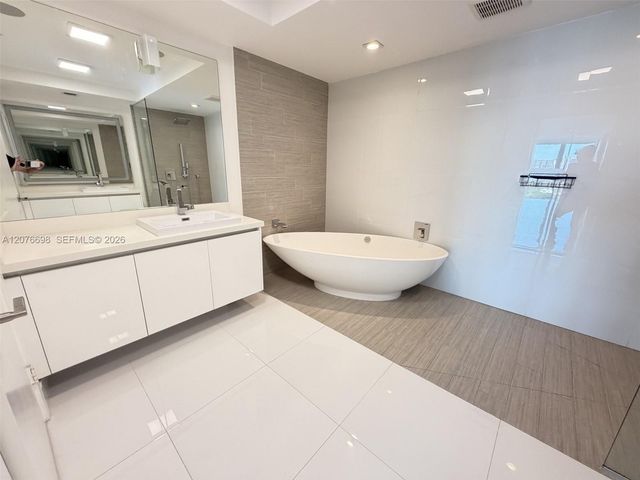 330 Sunny Isles Boulevard 5-1008, Sunny Isles Beach, FL 33160