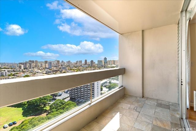 1212 Punahou Street 2005, Honolulu, HI 96826