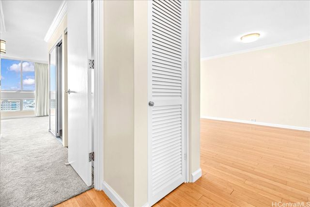 1212 Punahou Street 2005, Honolulu, HI 96826