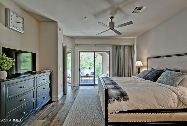 3935 E ROUGH RIDER Road 1360, Phoenix, AZ 85050