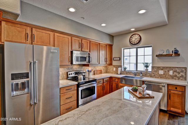 3935 E ROUGH RIDER Road 1360, Phoenix, AZ 85050