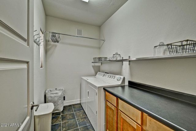 3935 E ROUGH RIDER Road 1360, Phoenix, AZ 85050
