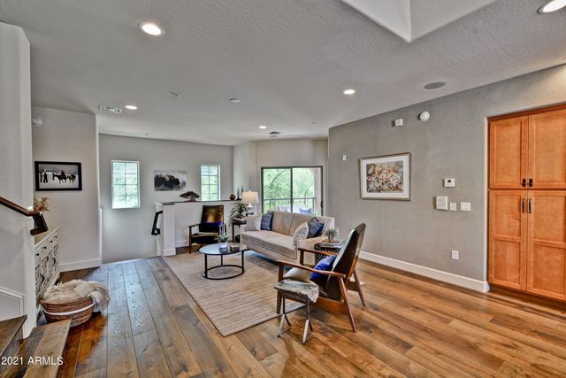 3935 E ROUGH RIDER Road 1360, Phoenix, AZ 85050