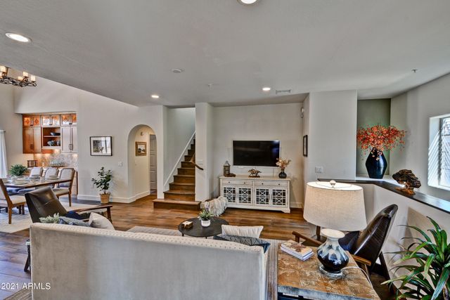 3935 E ROUGH RIDER Road 1360, Phoenix, AZ 85050
