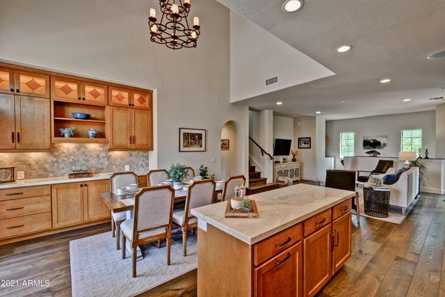 3935 E ROUGH RIDER Road 1360, Phoenix, AZ 85050
