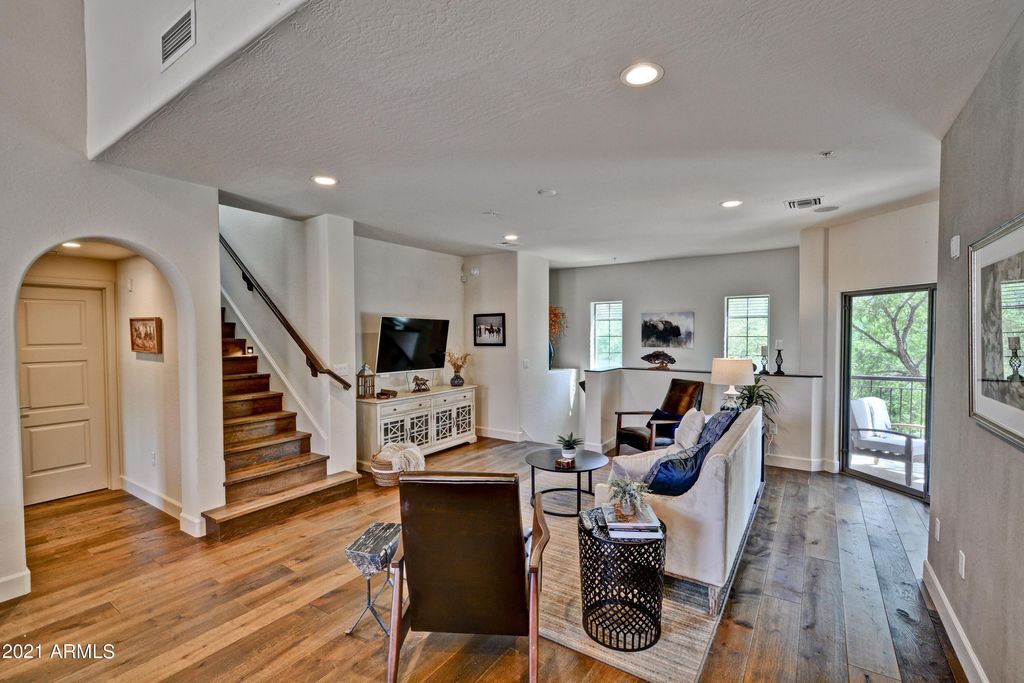 3935 E ROUGH RIDER Road 1360, Phoenix, AZ 85050