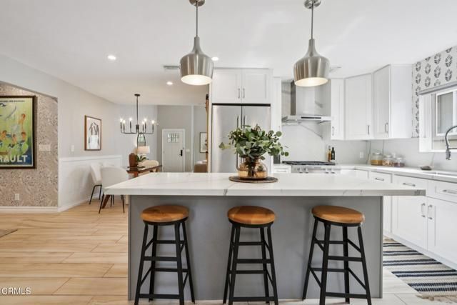 5853 Canyonside Road, La Crescenta, CA 91214