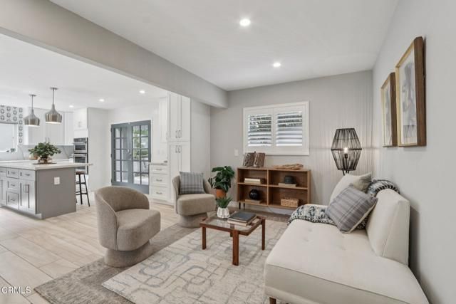 5853 Canyonside Road, La Crescenta, CA 91214