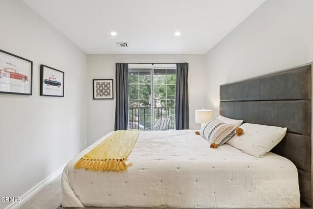 5853 Canyonside Road, La Crescenta, CA 91214