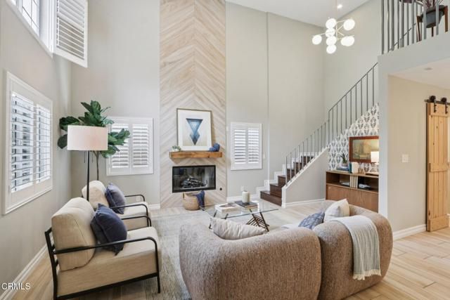 5853 Canyonside Road, La Crescenta, CA 91214