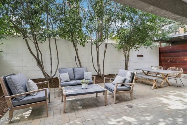 5853 Canyonside Road, La Crescenta, CA 91214