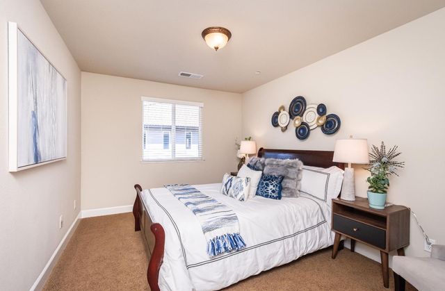 1548 Stoney Cross Ln, Lincoln, CA 95648