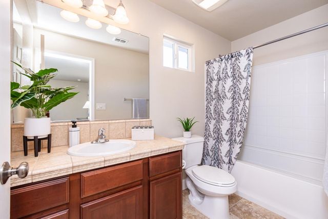 1548 Stoney Cross Ln, Lincoln, CA 95648