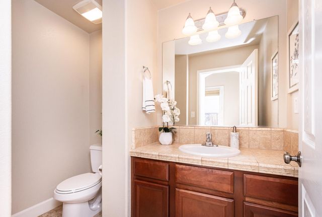 1548 Stoney Cross Ln, Lincoln, CA 95648
