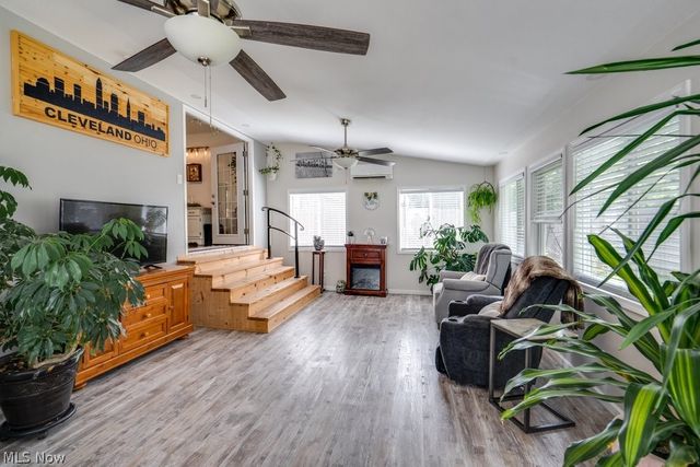 3896 Buckingham Drive, Brunswick, OH 44212