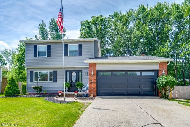 3896 Buckingham Drive, Brunswick, OH 44212