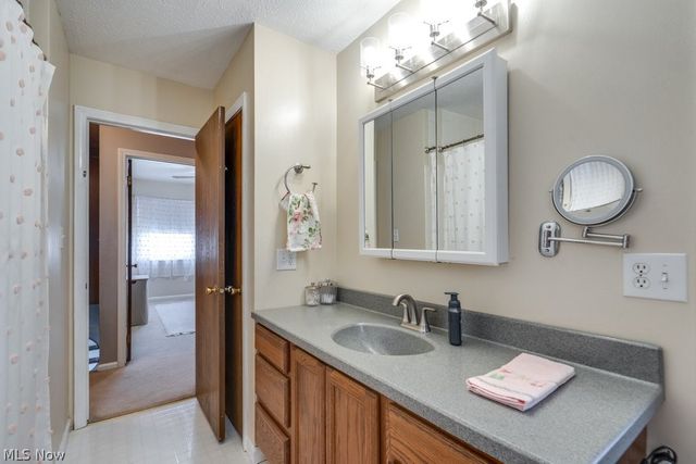 3896 Buckingham Drive, Brunswick, OH 44212