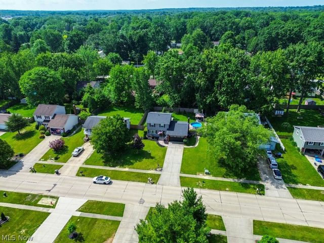 3896 Buckingham Drive, Brunswick, OH 44212