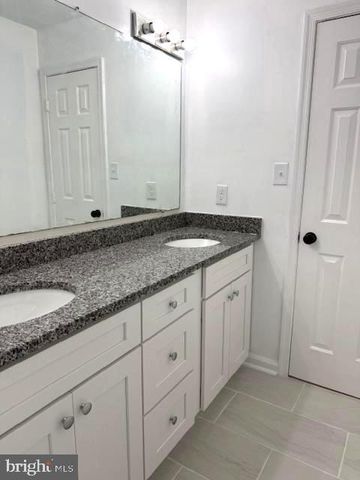 510 FAIRFAX LN, Herndon, VA 20170