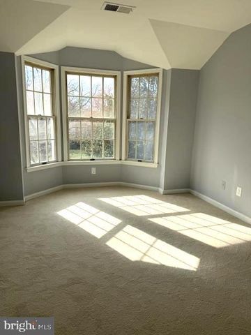 510 FAIRFAX LN, Herndon, VA 20170