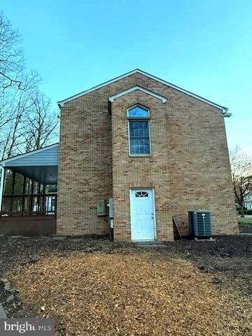 510 FAIRFAX LN, Herndon, VA 20170