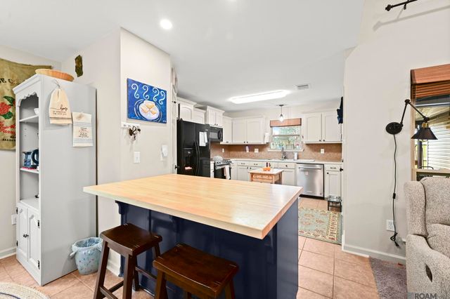 22754 Citation Dr, Denham Springs, LA 70726