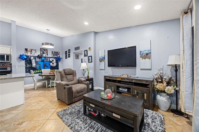 917 NE 199th Street 204, Miami, FL 33179