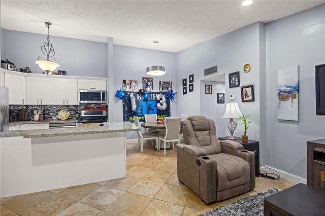 917 NE 199th Street 204, Miami, FL 33179