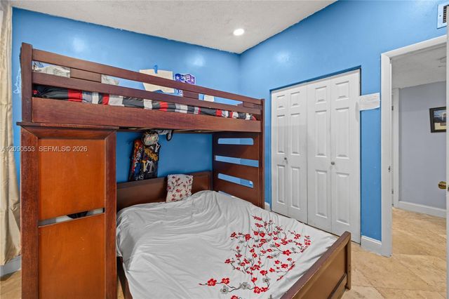 917 NE 199th Street 204, Miami, FL 33179