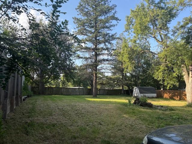 1120 Wade Street, Des Moines, IA 50315