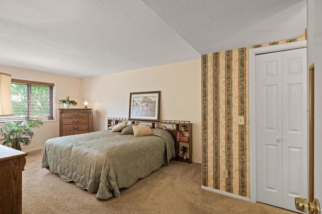 4100 Parklawn Avenue 213, Edina, MN 55435