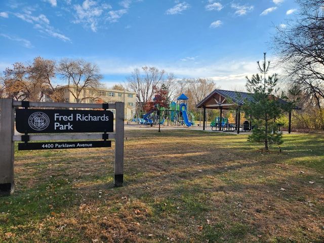 4100 Parklawn Avenue 213, Edina, MN 55435