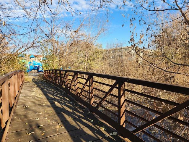 4100 Parklawn Avenue 213, Edina, MN 55435