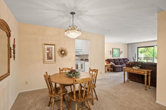 4100 Parklawn Avenue 213, Edina, MN 55435