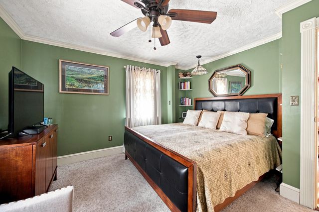 60 Brickett St, Springfield, MA 01119