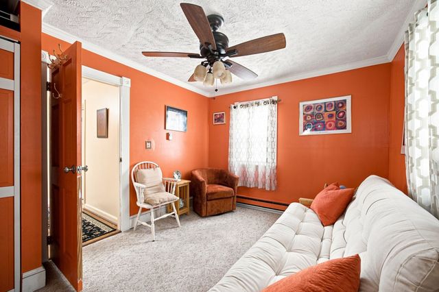 60 Brickett St, Springfield, MA 01119