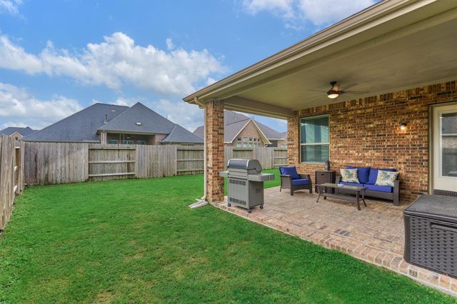 10070 Black Maple Drive, Conroe, TX 77385